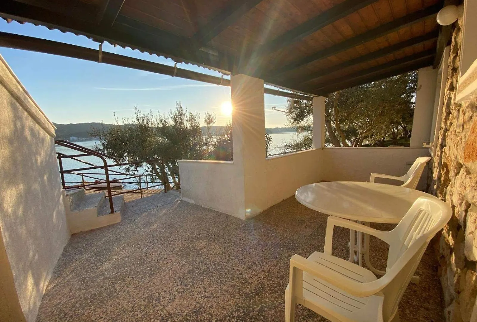 Apartments Josip R Supetarska Draga Croacia